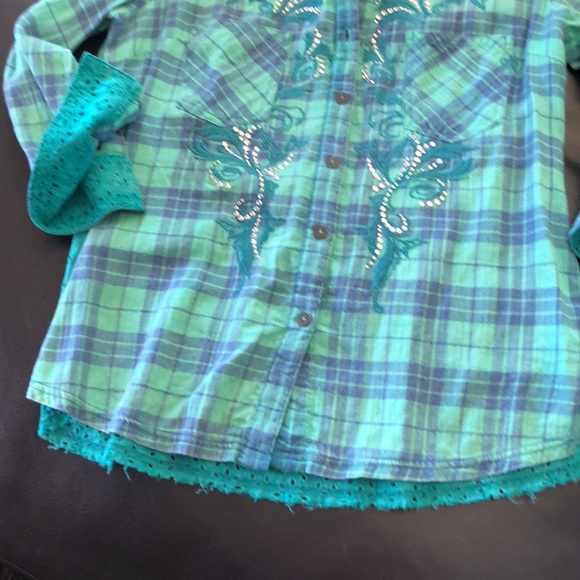 Great MISS ME Shirt with Bling, Lace, Embroidery & Sass! Small ⭐️🌸 - Picture 13 of 13